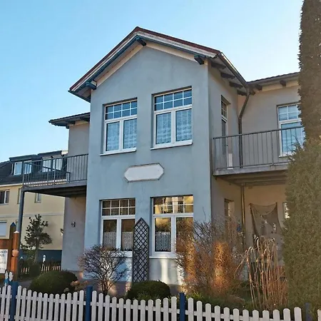 Koelpinseeusedom شقة